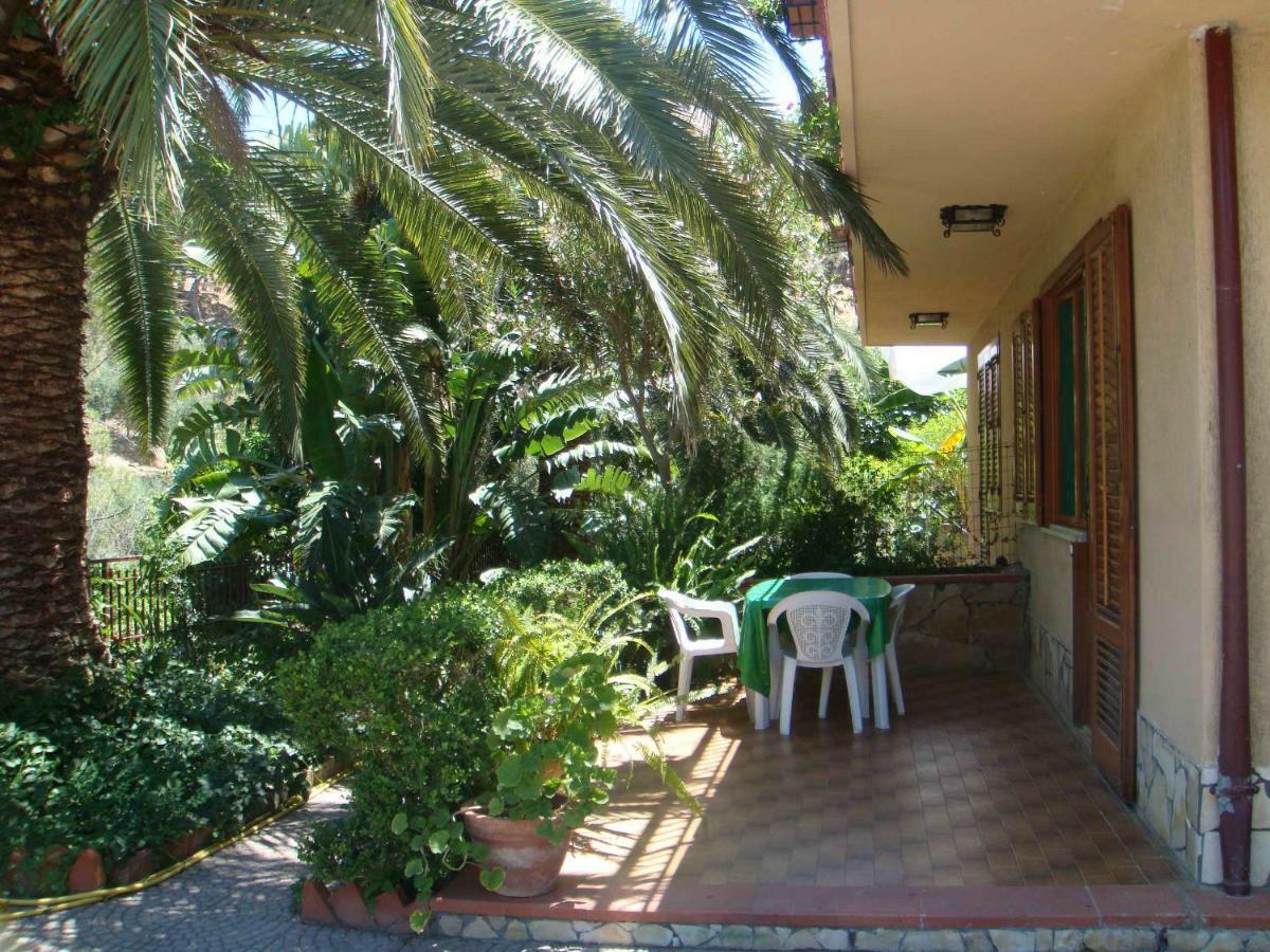 Green Villa Sand Beach Center Close Sea Veiw Cefalu Exterior photo