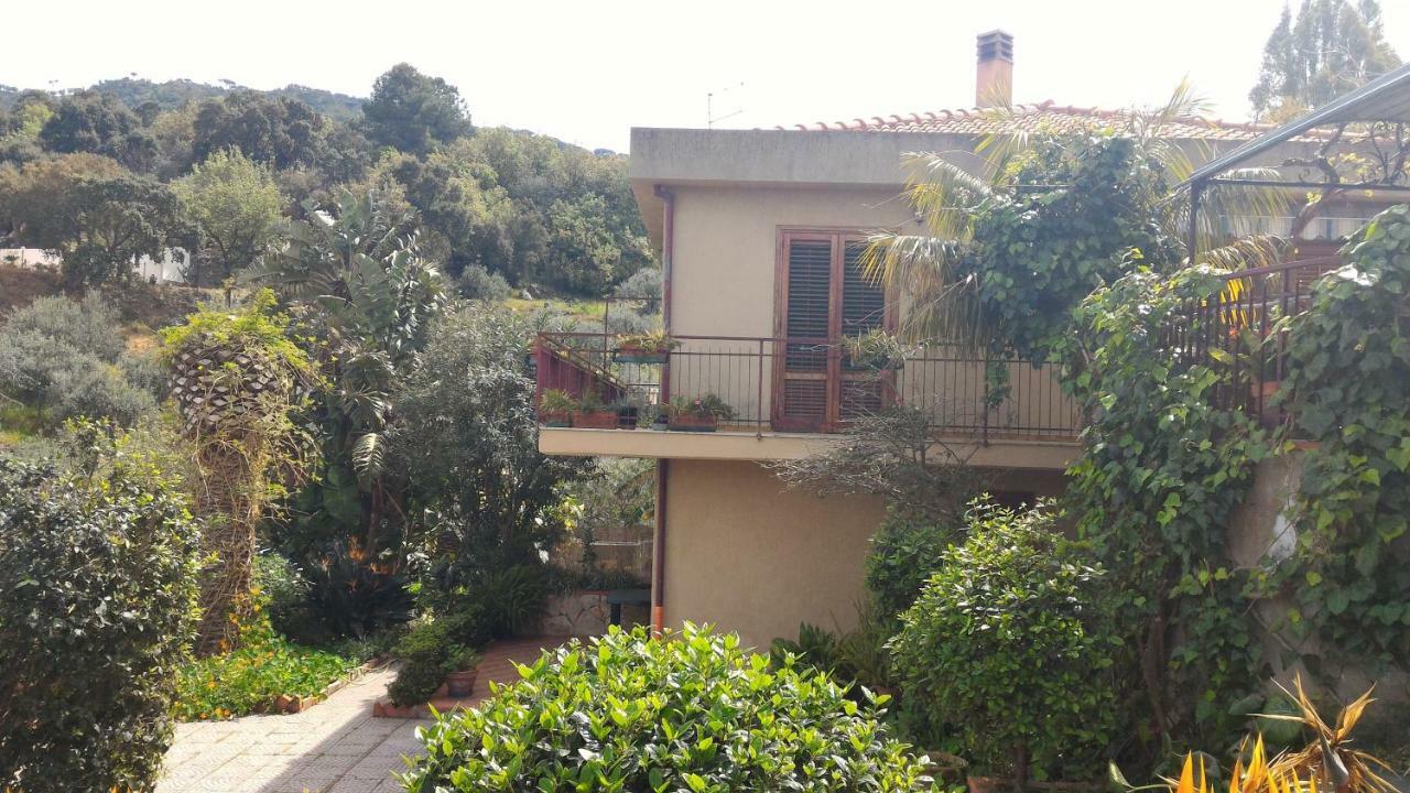 Green Villa Sand Beach Center Close Sea Veiw Cefalu Exterior photo