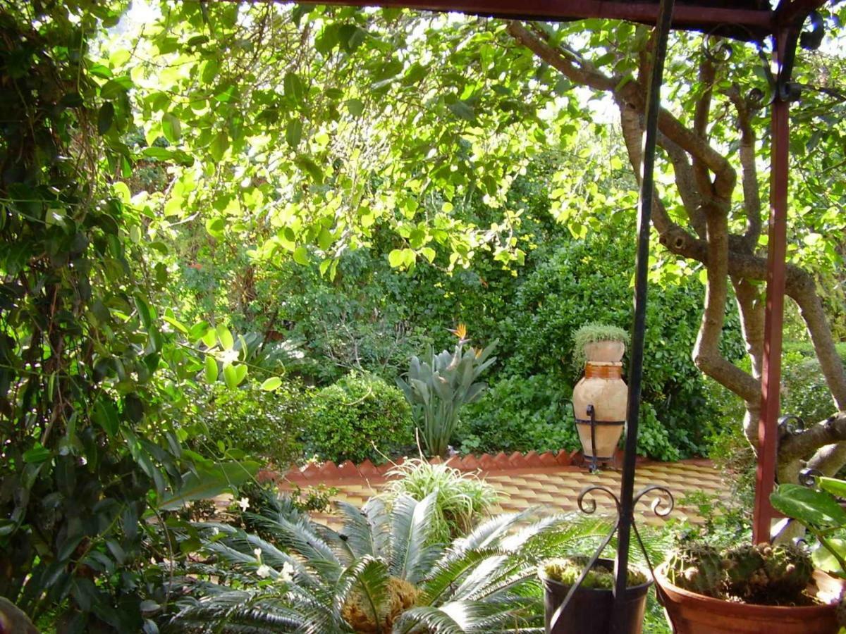 Green Villa Sand Beach Center Close Sea Veiw Cefalu Exterior photo