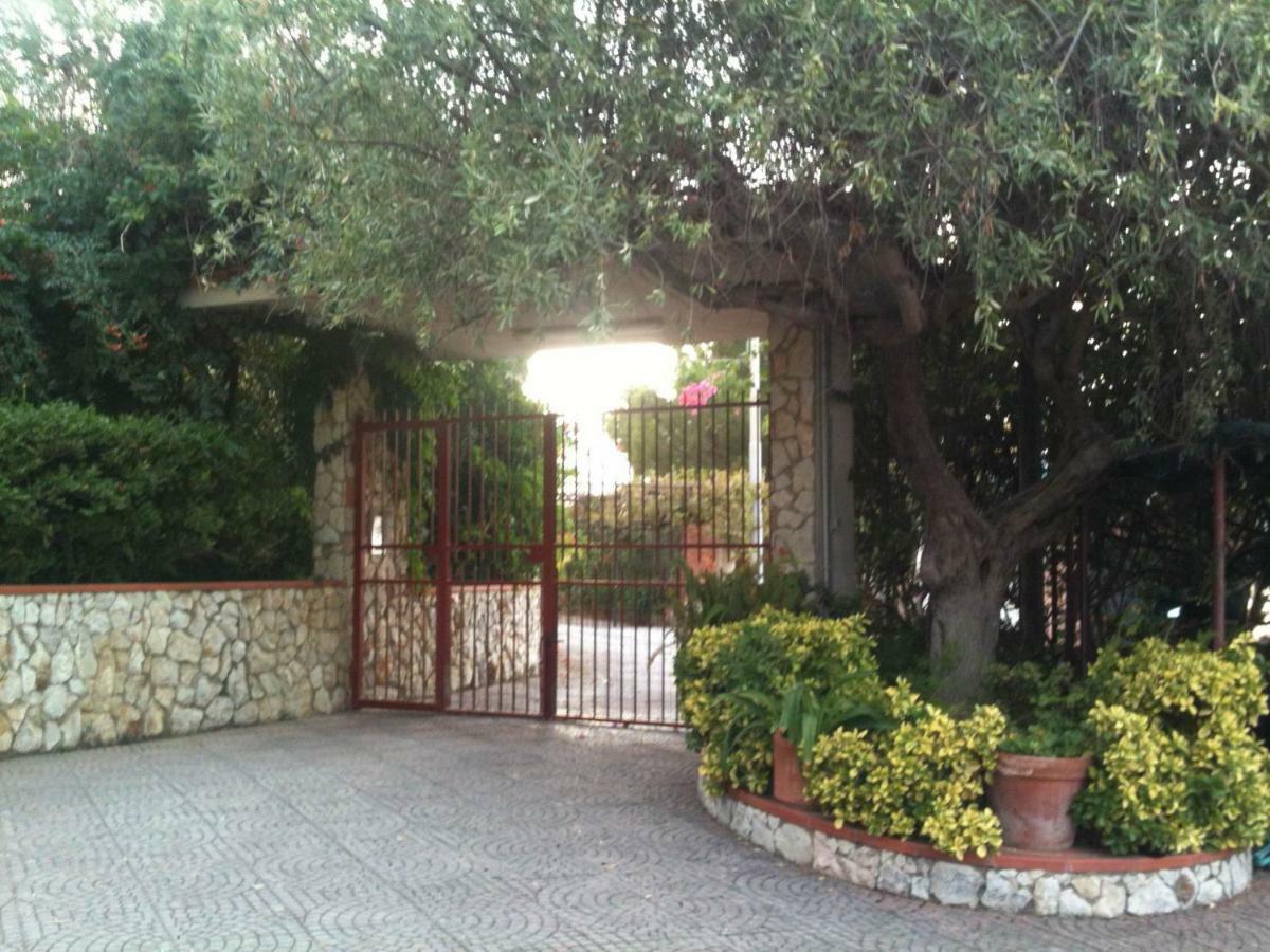 Green Villa Sand Beach Center Close Sea Veiw Cefalu Exterior photo