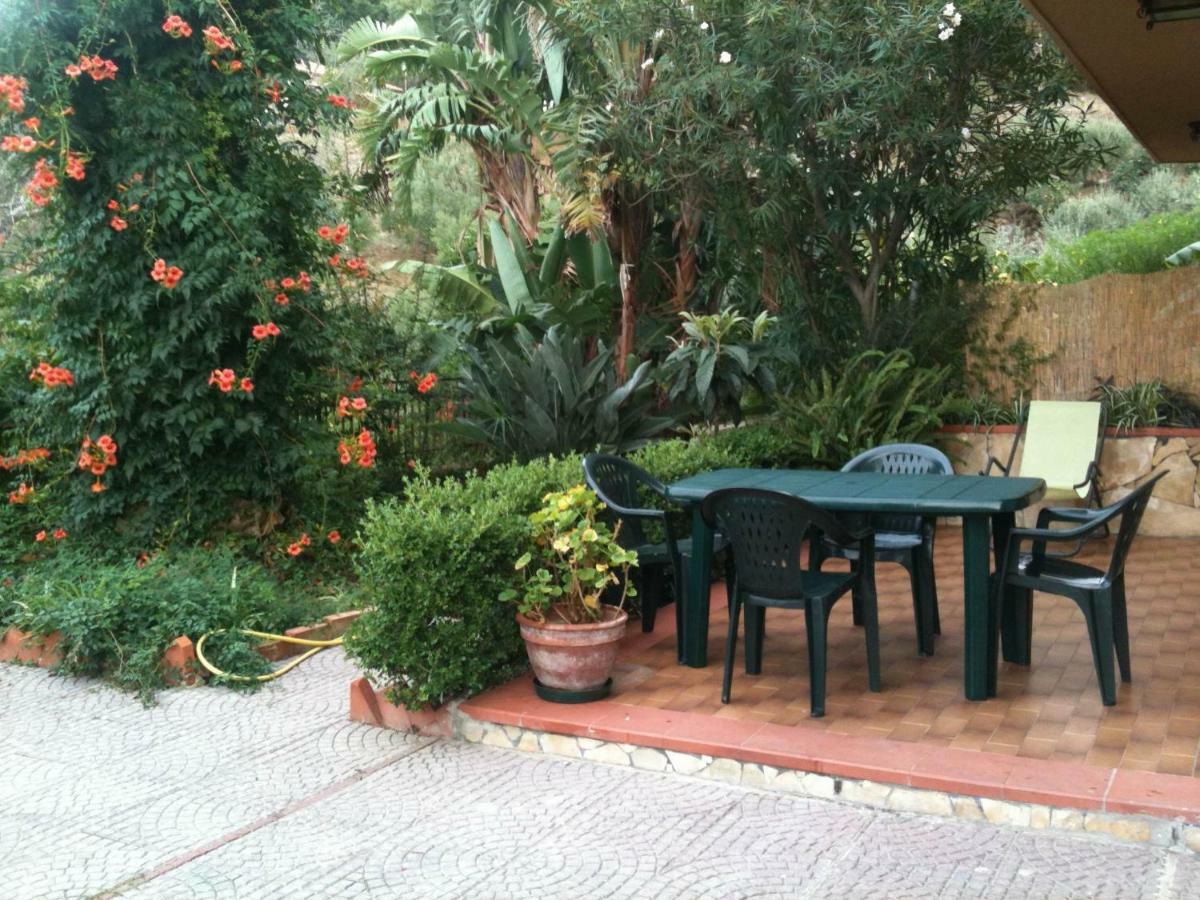 Green Villa Sand Beach Center Close Sea Veiw Cefalu Exterior photo